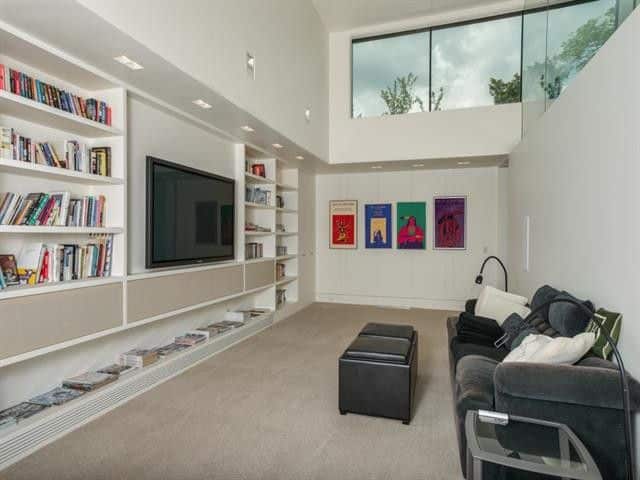 3212-Dartmouth-Ave-2