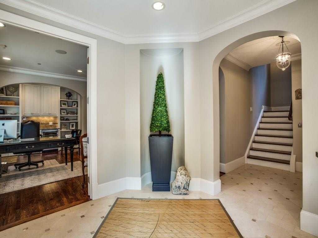 3522-Gillespie-balcony-1024x768