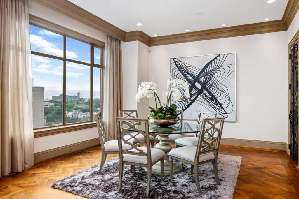 36_2801_Turtle_Creek_Blvd_Unit_7W__Exports5_mls-1024x683