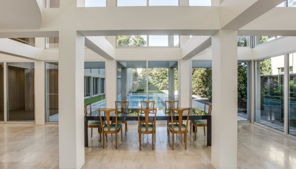 Distinctly-Modern-Interiors