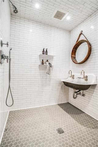 3649-Maplewood-Avenue-6