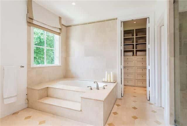 3656-Stratford-Ave-7