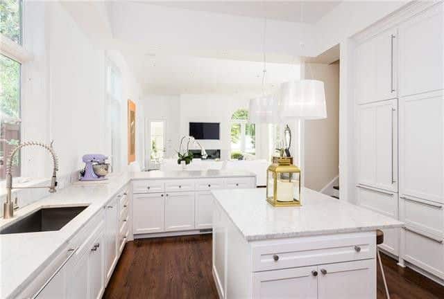 3656-Stratford-Ave-7