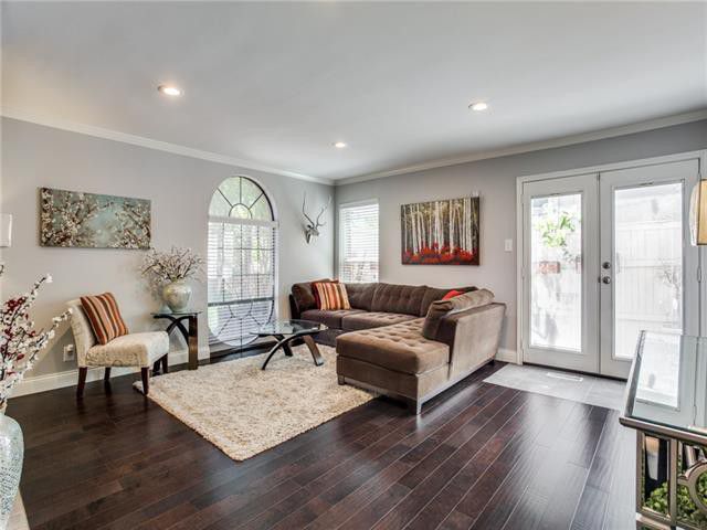 VECT3701-Routh-Street-A-IHOTW