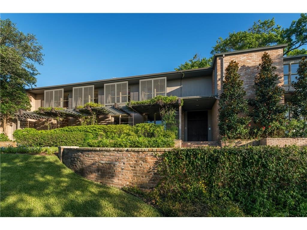 3756-Armstrong-Ave-ext2-1024x768