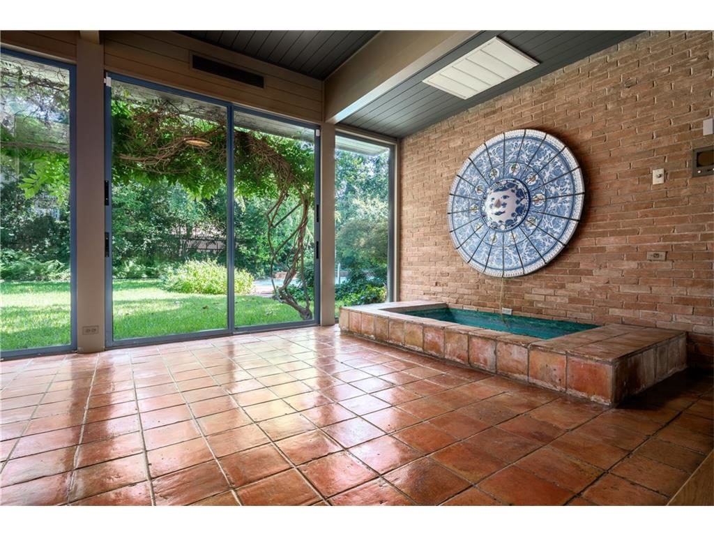 3756-Armstrong-Ave-ext2-1024x768