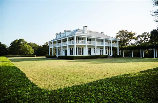 3773-County-Rd-drive-up-path