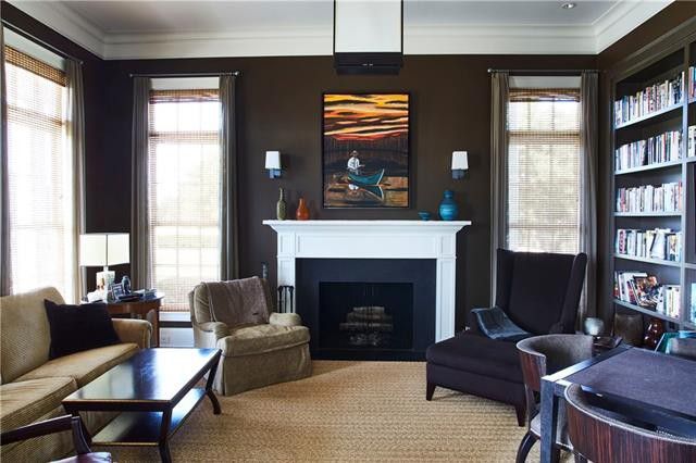 3773-County-Rd-drive-up-path