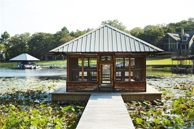 3773-County-Rd-drive-up-path