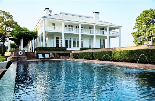 3773-County-Rd-drive-up-path