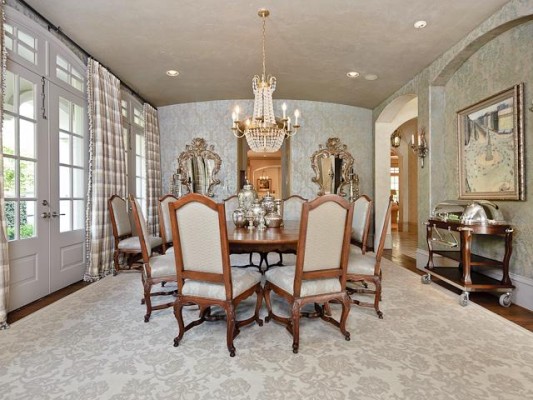 3801 Normandy DR