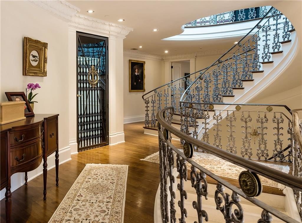 3806-Lexington-ext-150x150