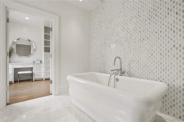 3836-Centenary-entry