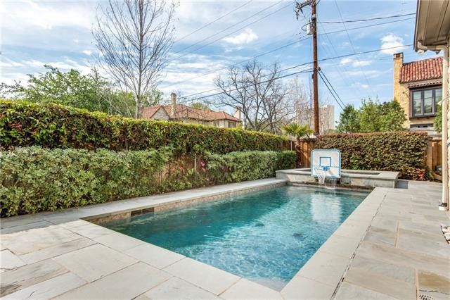 3840-Marquette-Front-1-1