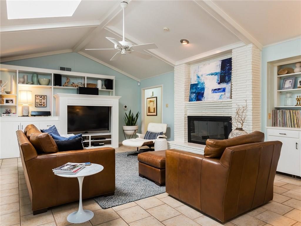 3880-Whitehall-Drive-16