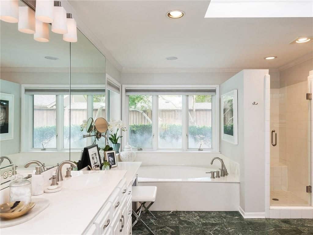 3880-Whitehall-Drive-16