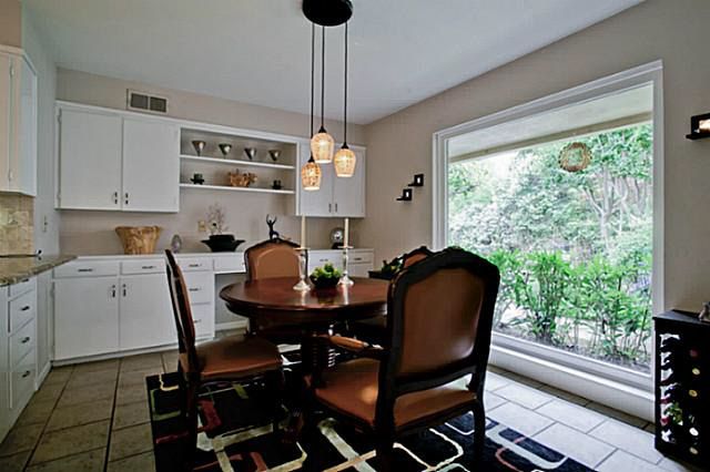 3880-Whitehall-Drive-16