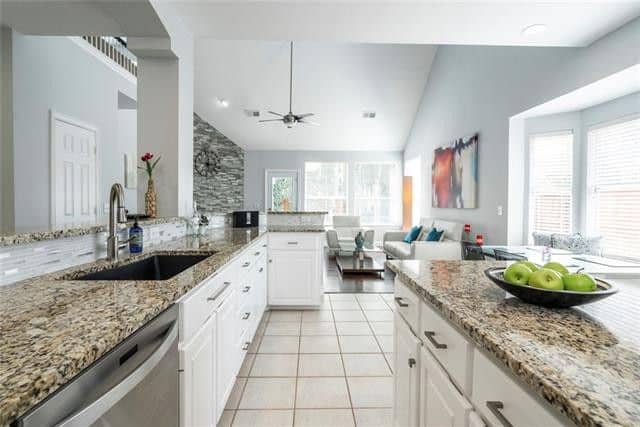 39d09e682fe2ebbf24898e94b36767f1l-m30xd-w1020_h770_q80