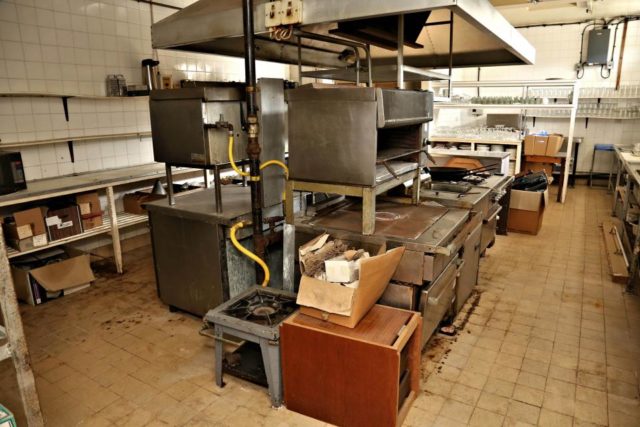 401-Narre-Lane-ballroom-1024x678