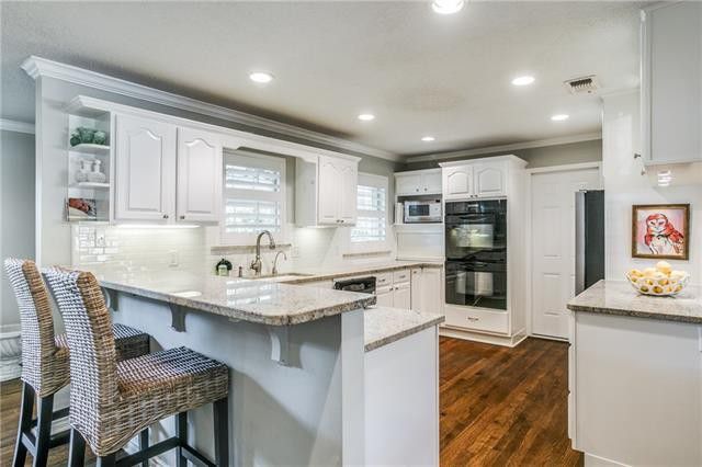 3815-Throckmorton-a