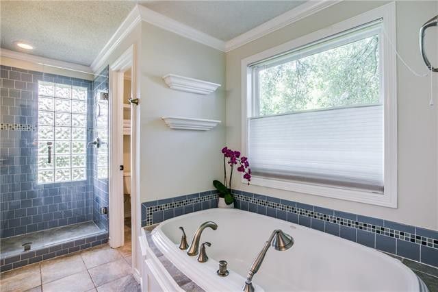 3815-Throckmorton-a
