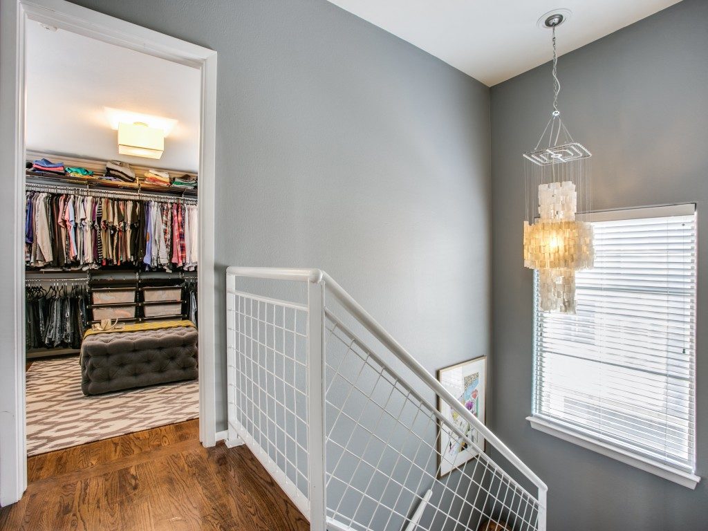 4116-n-hall-st-vector