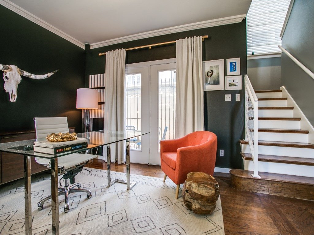 4116-n-hall-st-vector