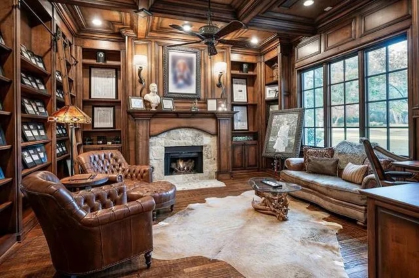 Rockbrook Estates Traditional 