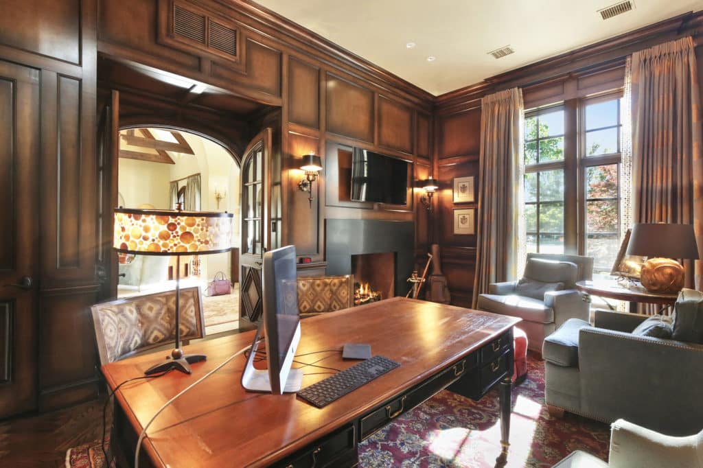 25_10706BridgeHollow__019_mls-1024x682