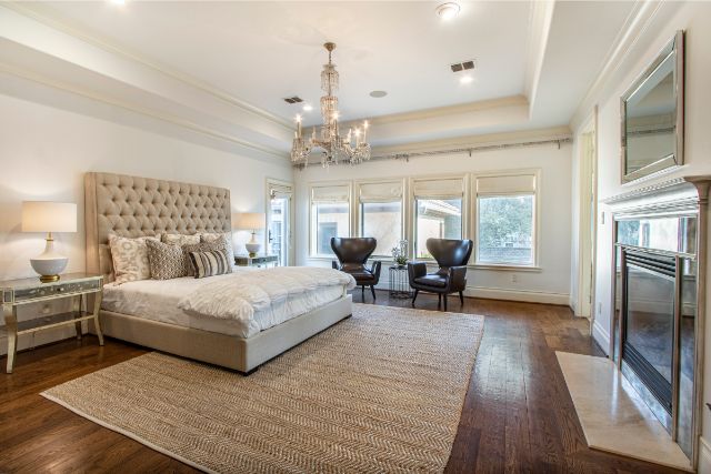 4311-Livingston-Front