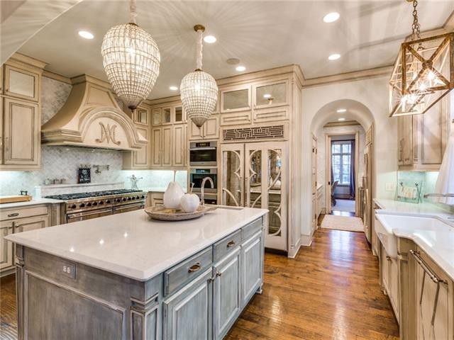 4325-Fairfax-Ave-HOTW