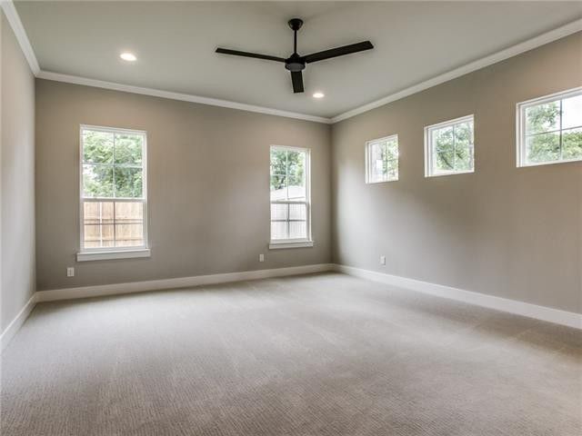 4406-Somerville-Avenue-Back-Porch