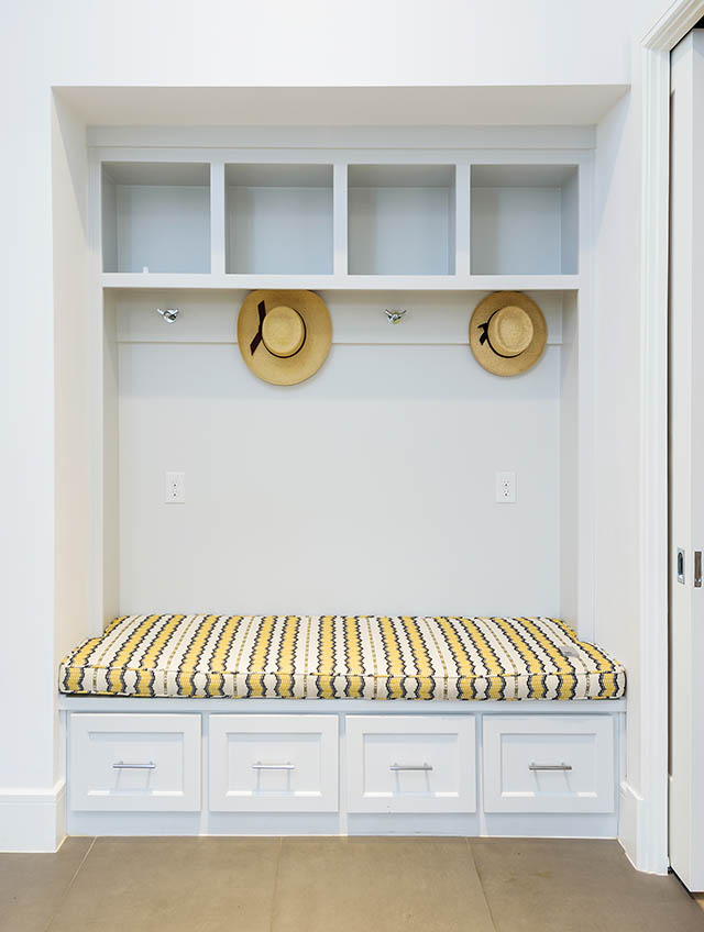 4421Bluffview022518-4842H