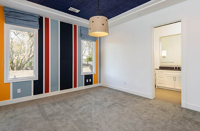 4421Bluffview022518-4842H