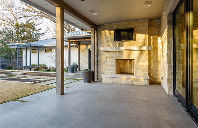 4421Bluffview022518-4842H