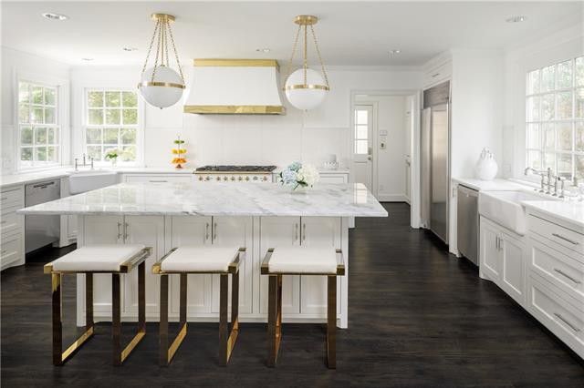 4501-Lorraine-Ave-kitchen