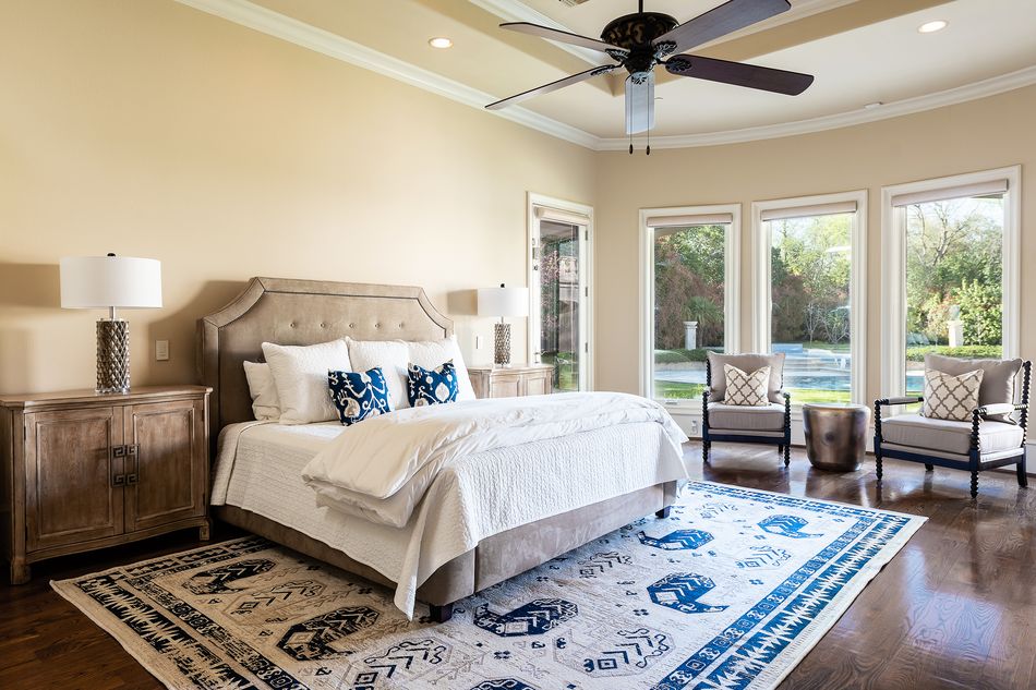 2215-Kessler-Woods-Court-tub