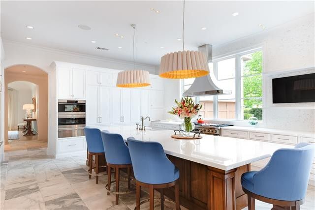 Isabella-great-room-before