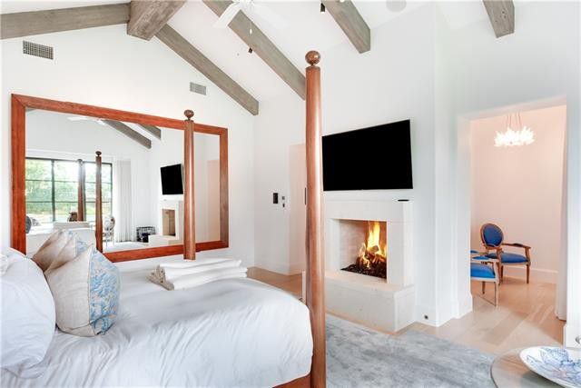 Isabella-great-room-before