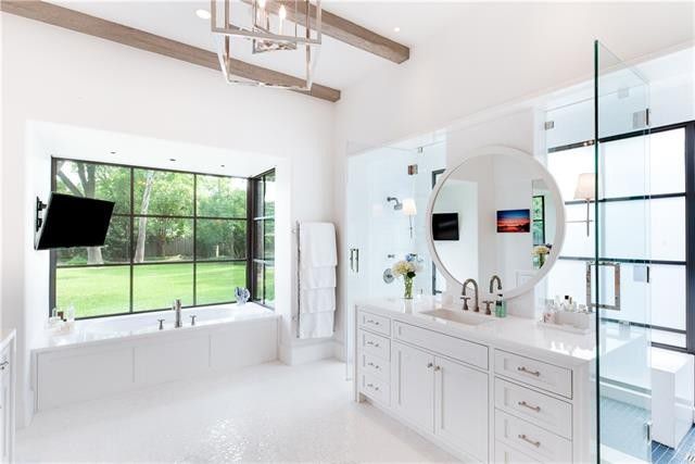 Isabella-great-room-before