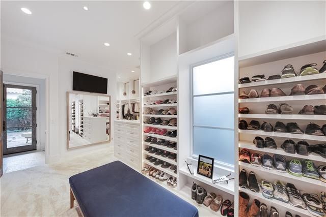 Isabella-great-room-before