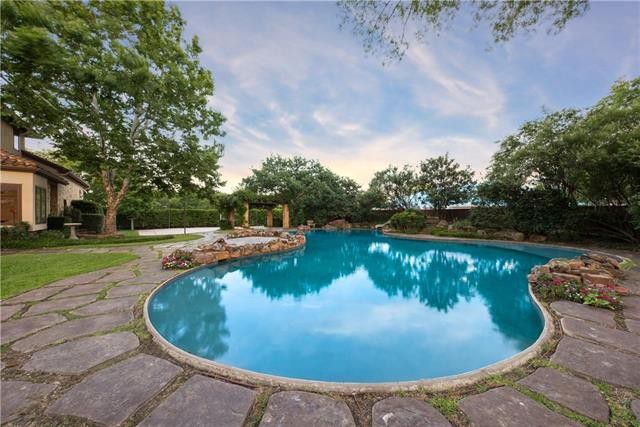 Isabella-great-room-before