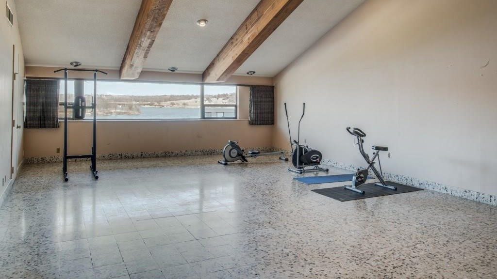 4606-Chapel-Hill-Shoot2Sell-1024x576