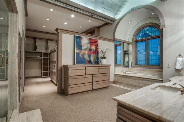 4656-Meadowood-Rd-34-rear-of-house