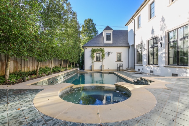 VECT02_3921gillonReshootPics13