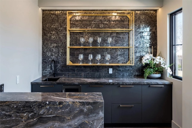 Preston Hollow estate