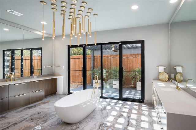 Preston Hollow estate