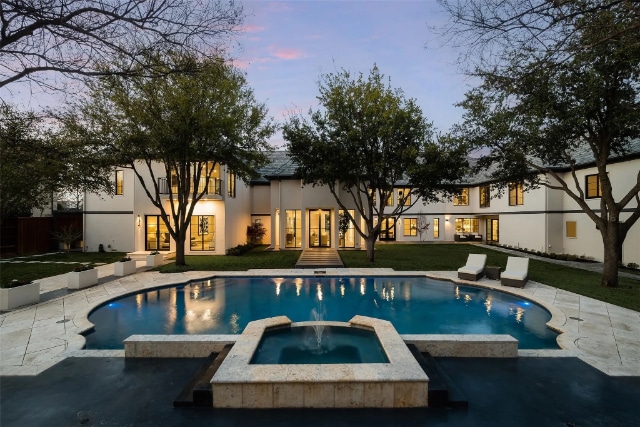 Preston Hollow estate