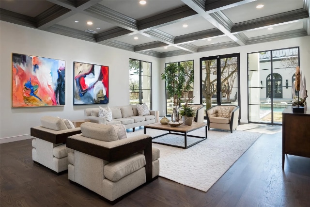 Preston Hollow estate