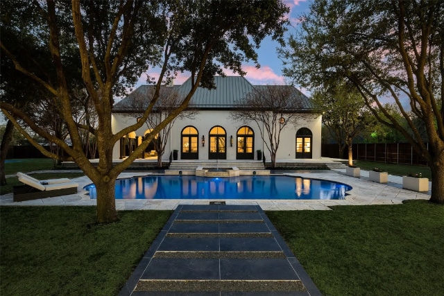 Preston Hollow estate